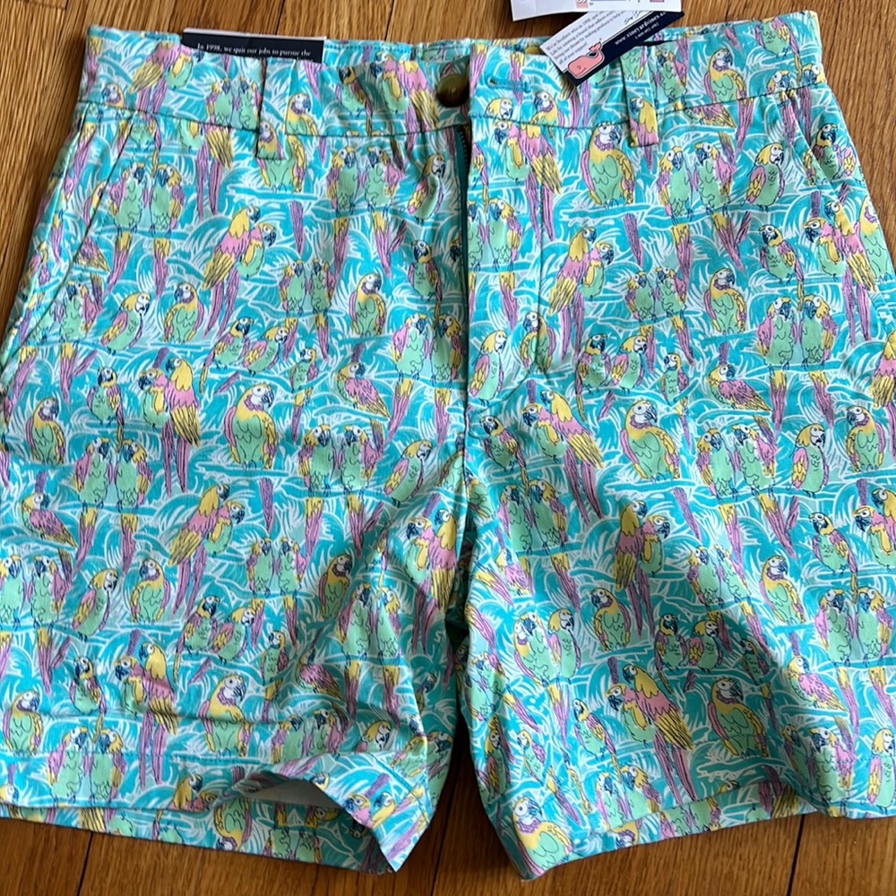 Vineyard Vines Men’s Size 28” Classic Fit Breaker Shorts